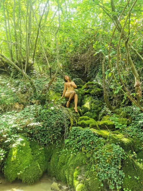 There should be a waterfall, it's just me instead...