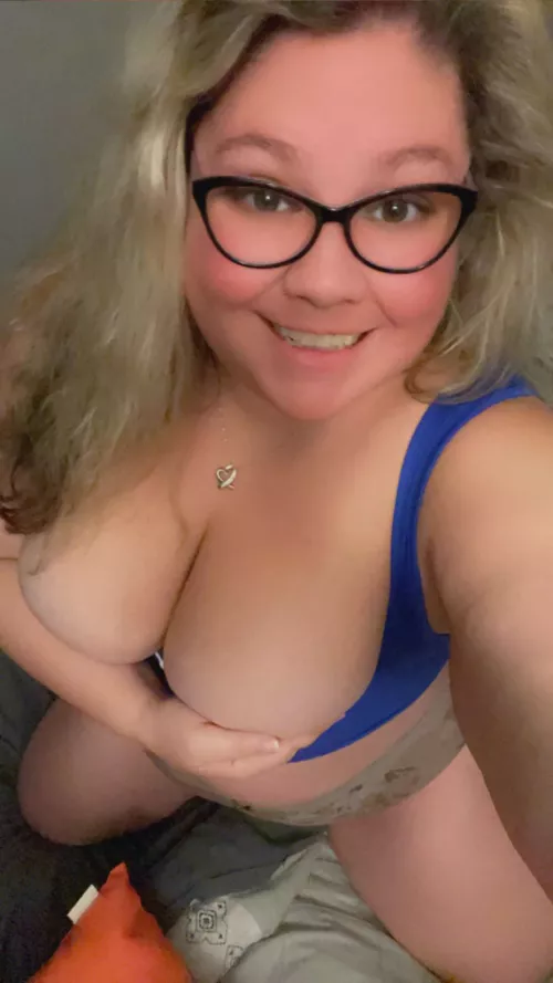 These boobs are made for your face