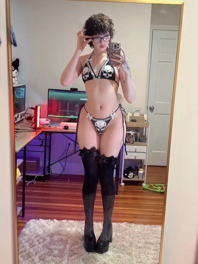 these boots make me 6’3 🤭