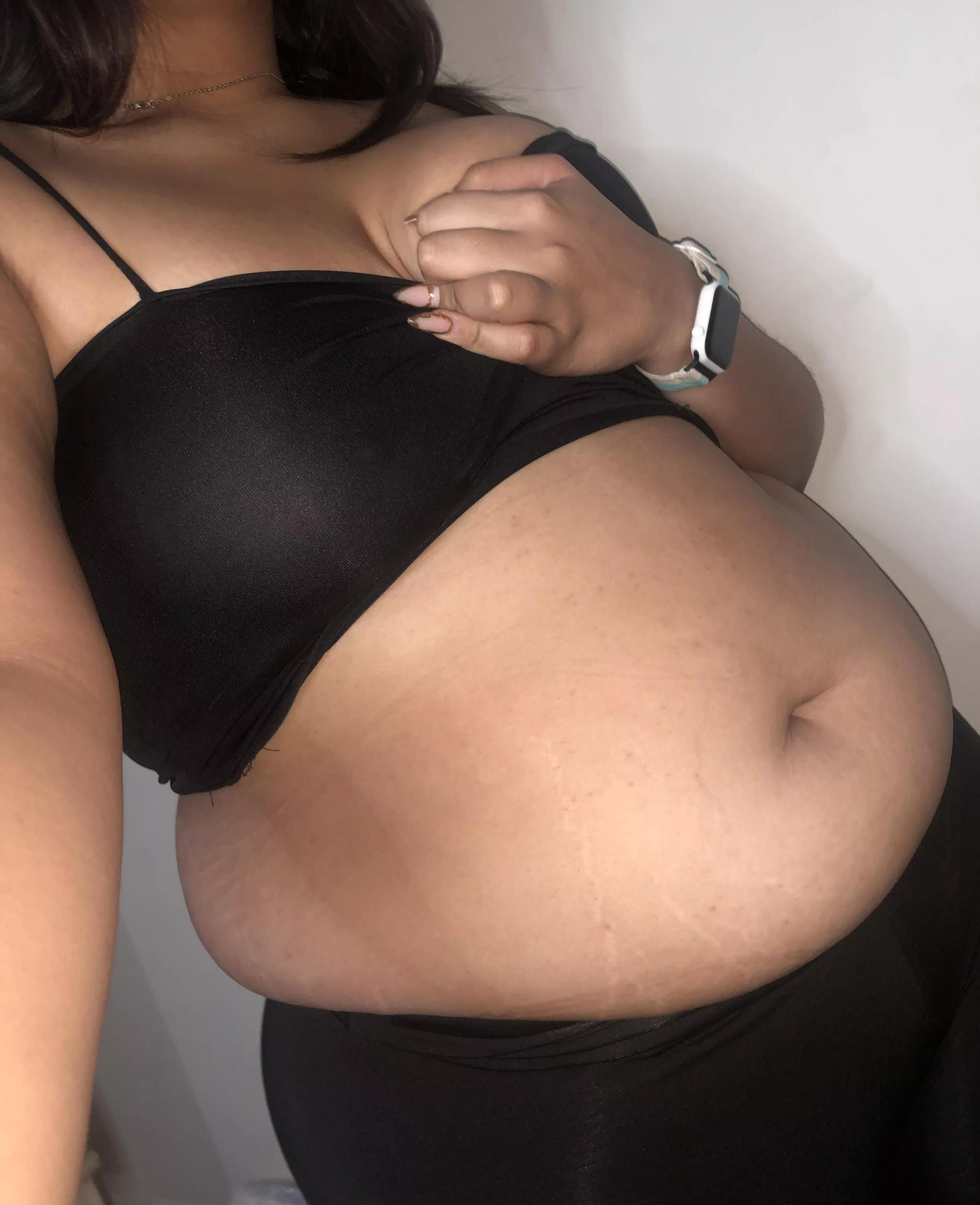 This uber eat guy pays for my food and rub my belly in exchange