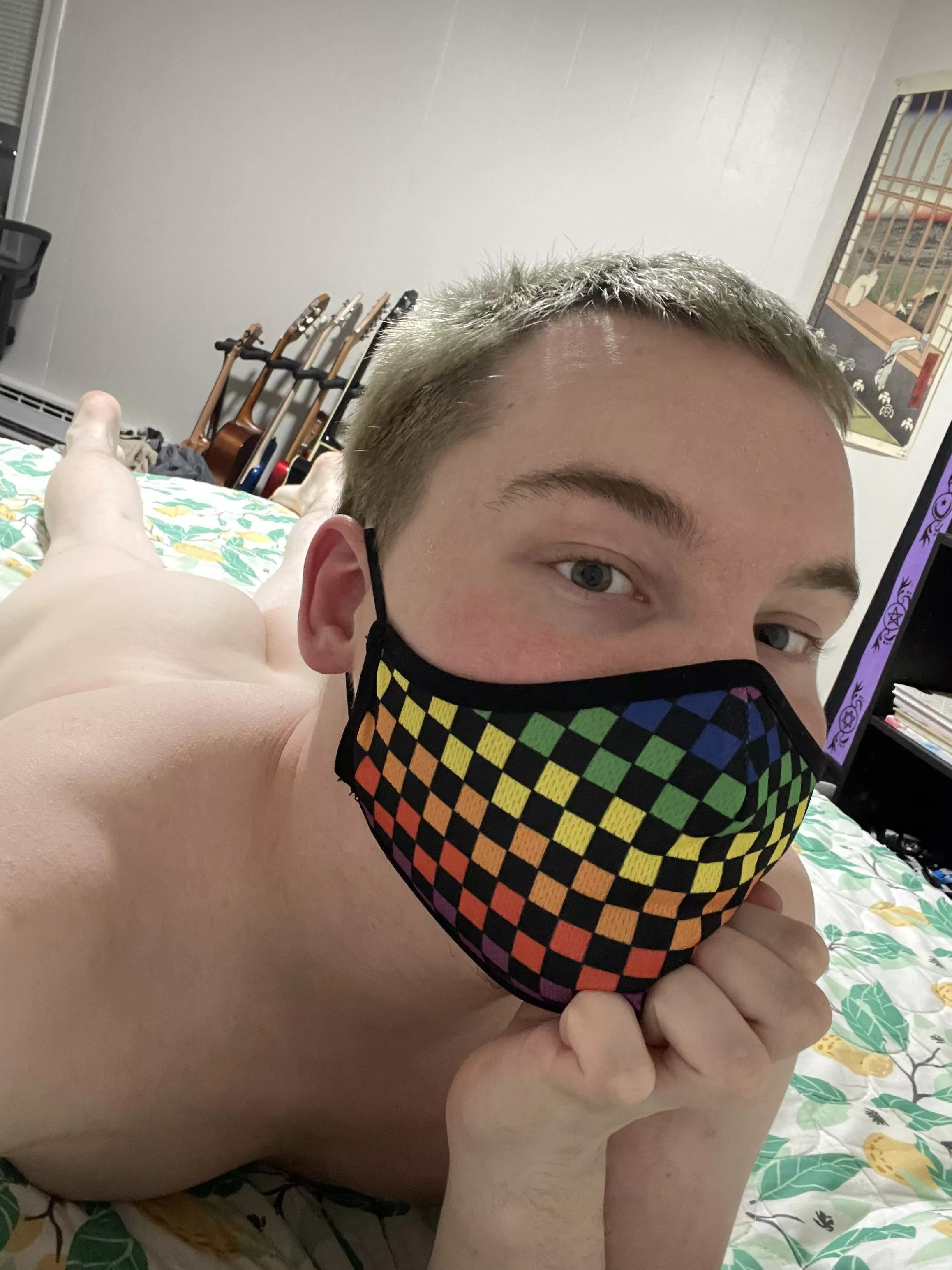 Want to fill me up and make me your Twinkie 😏