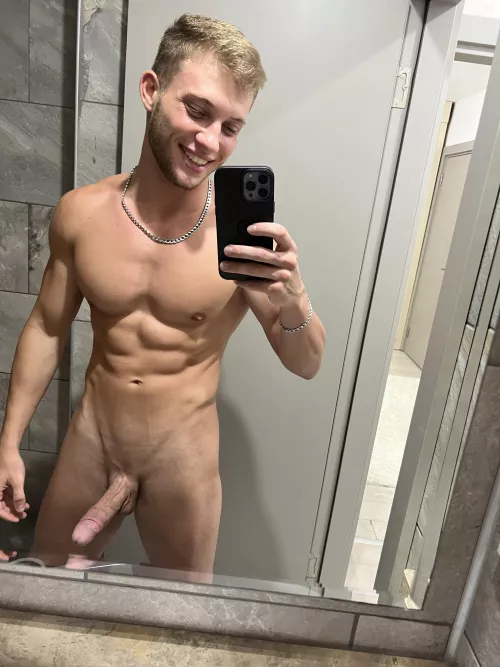 what would your reaction be if you saw this in your bathroom?