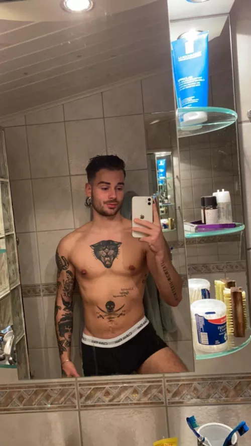 Who wants to get fucked in the bathroom? [22]