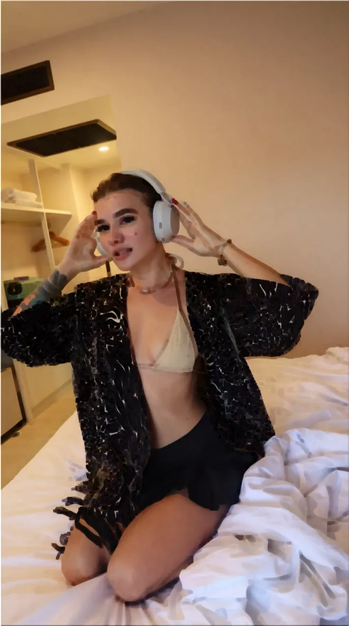 Who wants to help me with bills this month