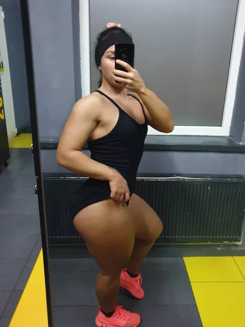 Working on those thighs