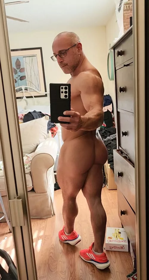 Daddys old booty...
