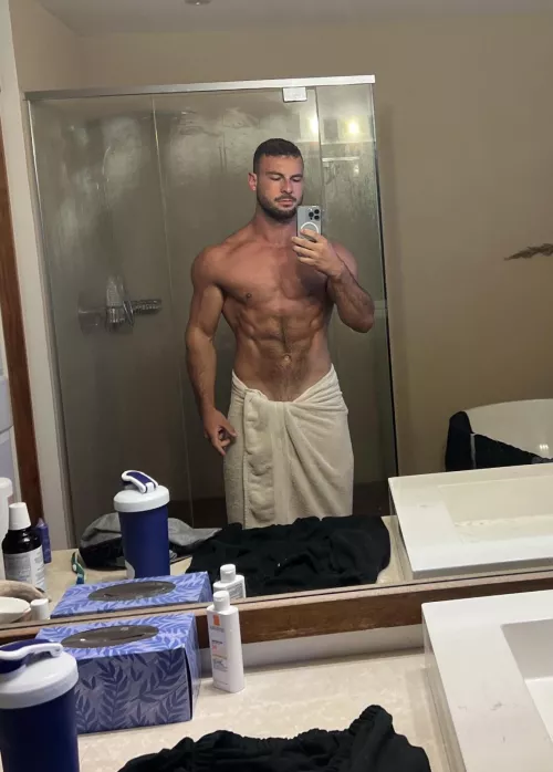 DM me to take off the towel🤭