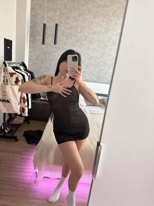 Do you like gloves? I think it's sexy