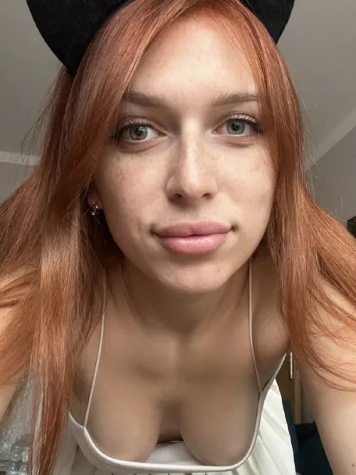 Do you like naughty redheads?