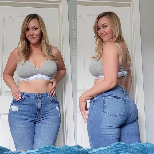 Feeling good in my tight jeans! [F50]