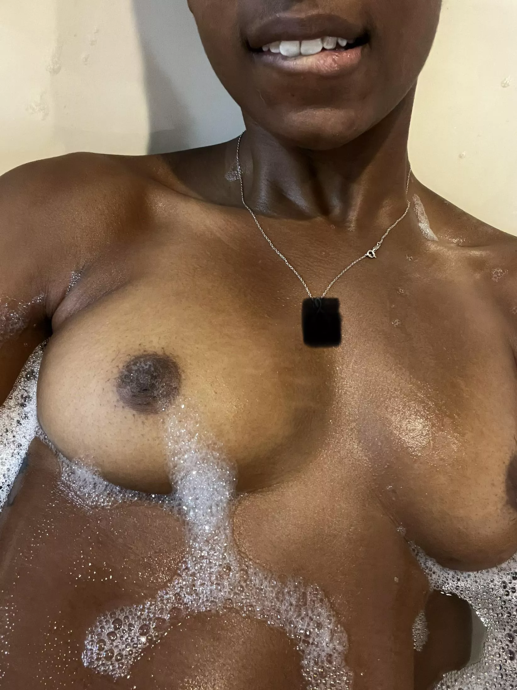 Get your dick wet with me