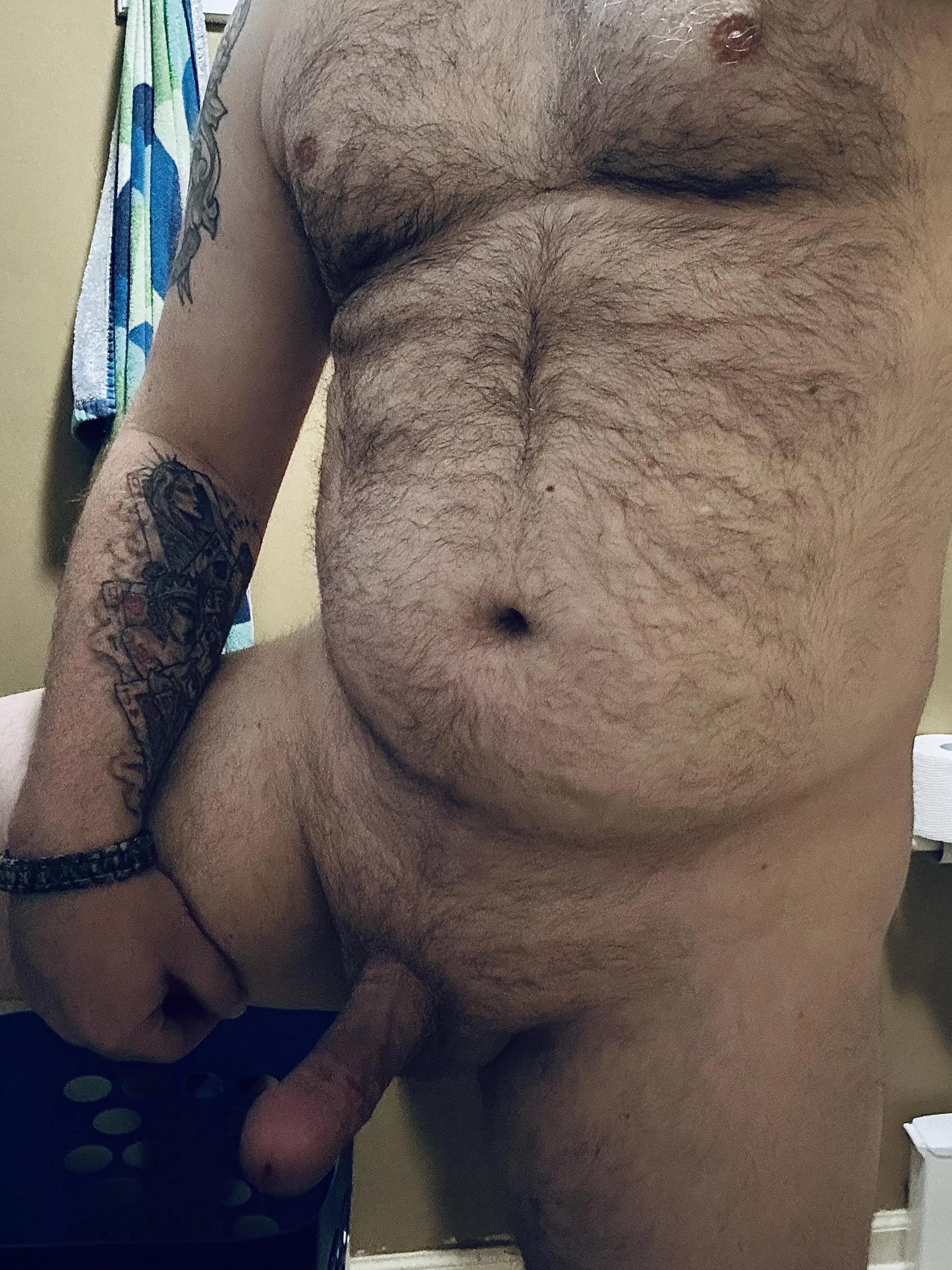 Gonna jump in the shower. Feel free to join. (40)