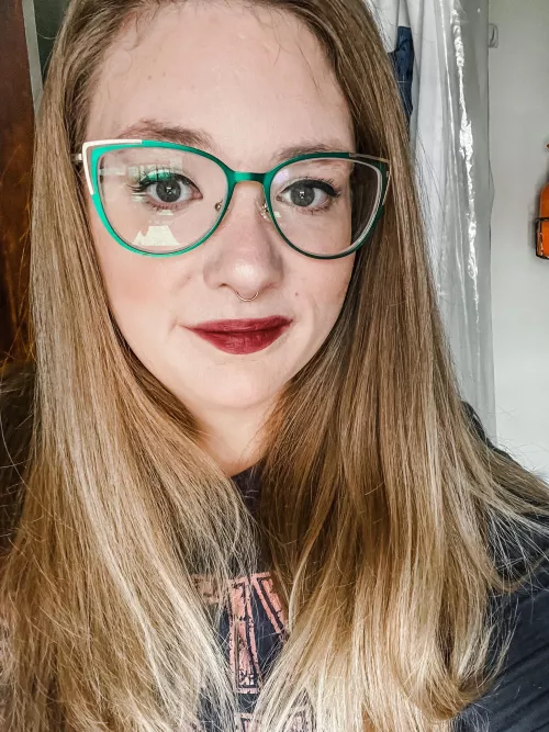 Happy Friday, bb's 😘