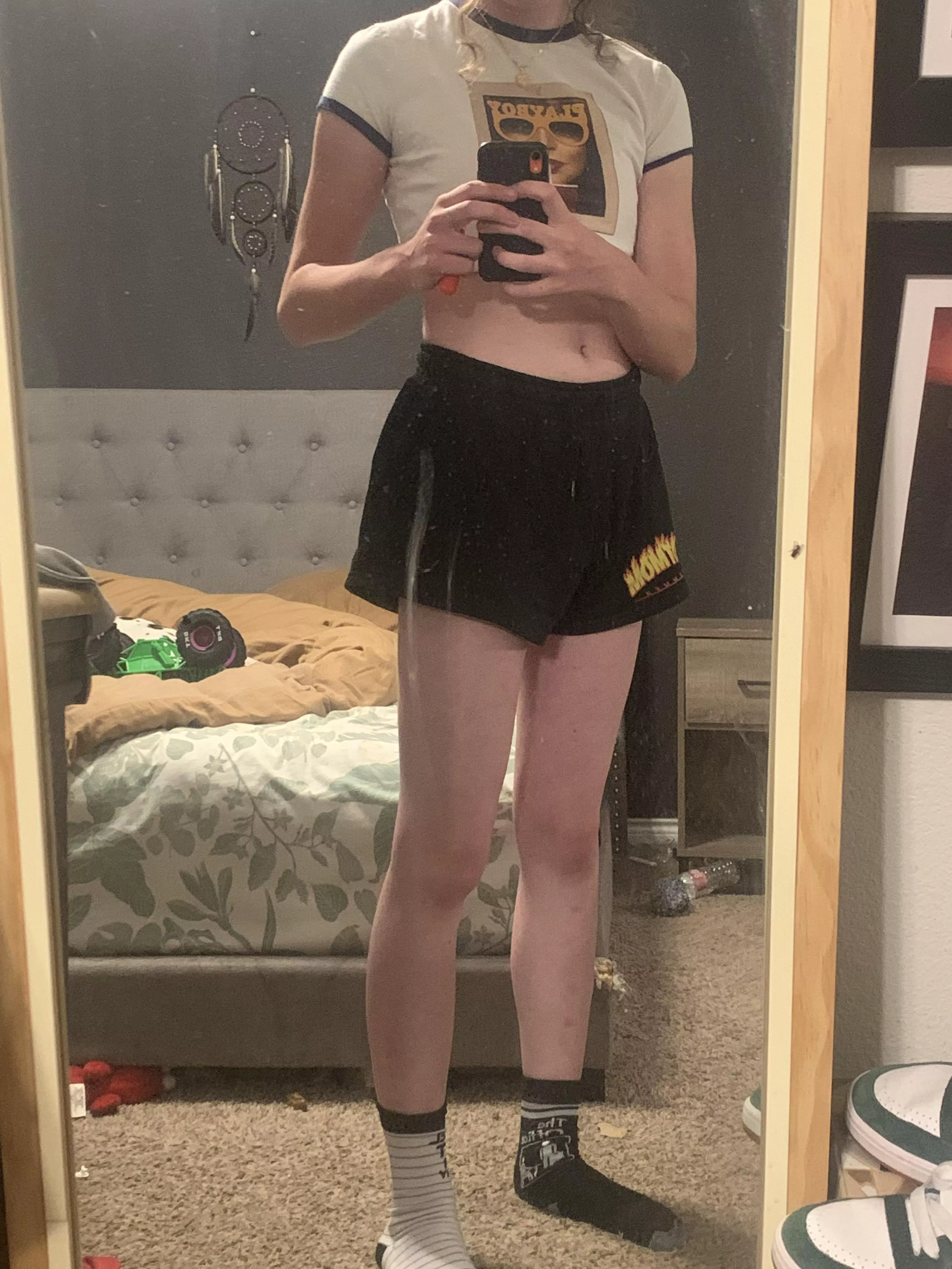 Hiiii 18 and looking for men