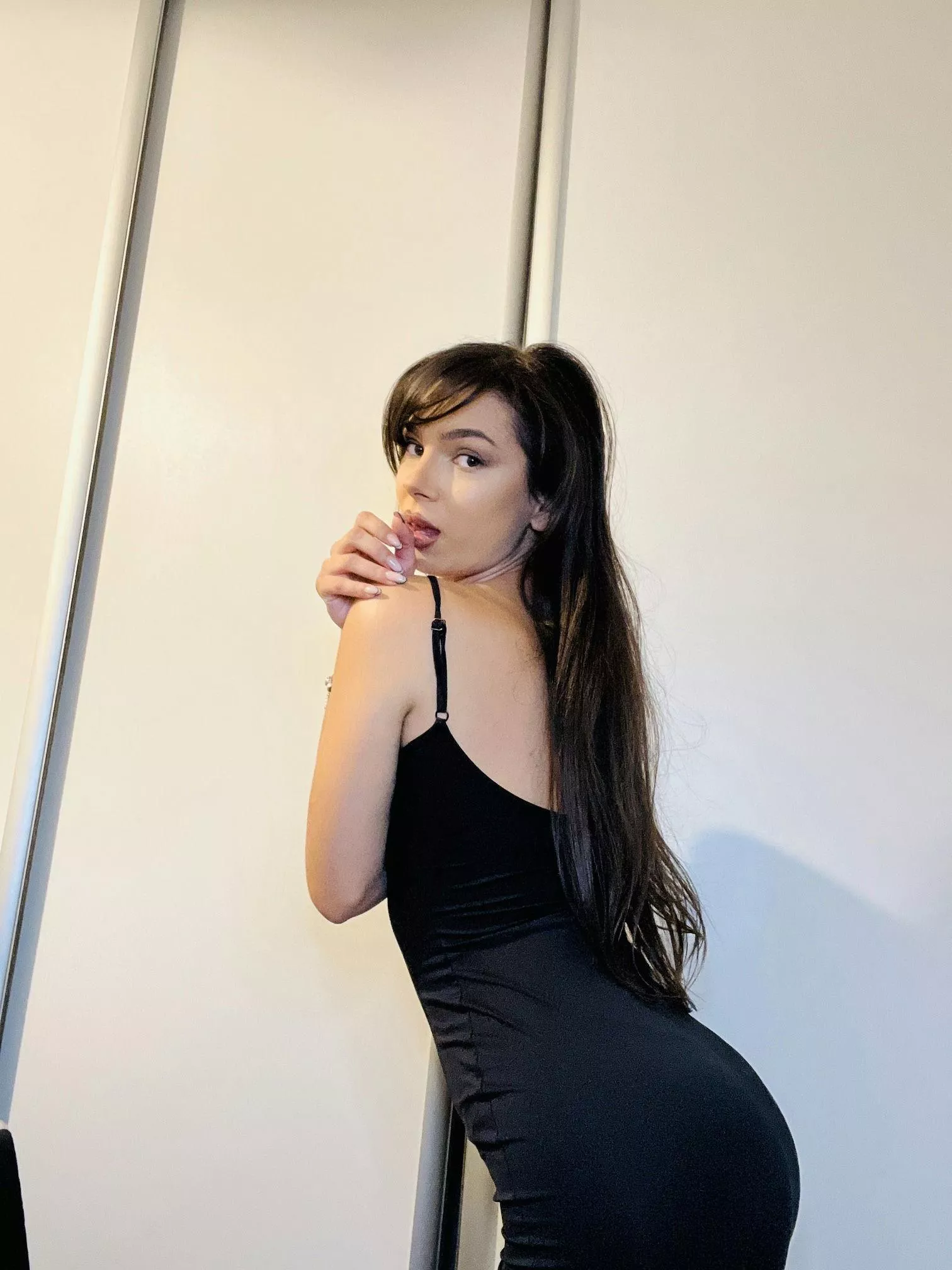 Horny and alone. Can you cum over?