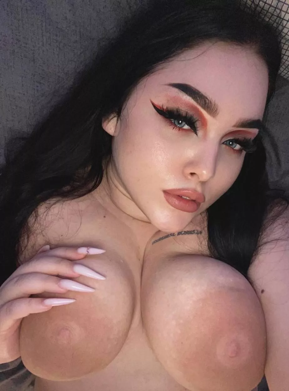 I love to show off my big areolas