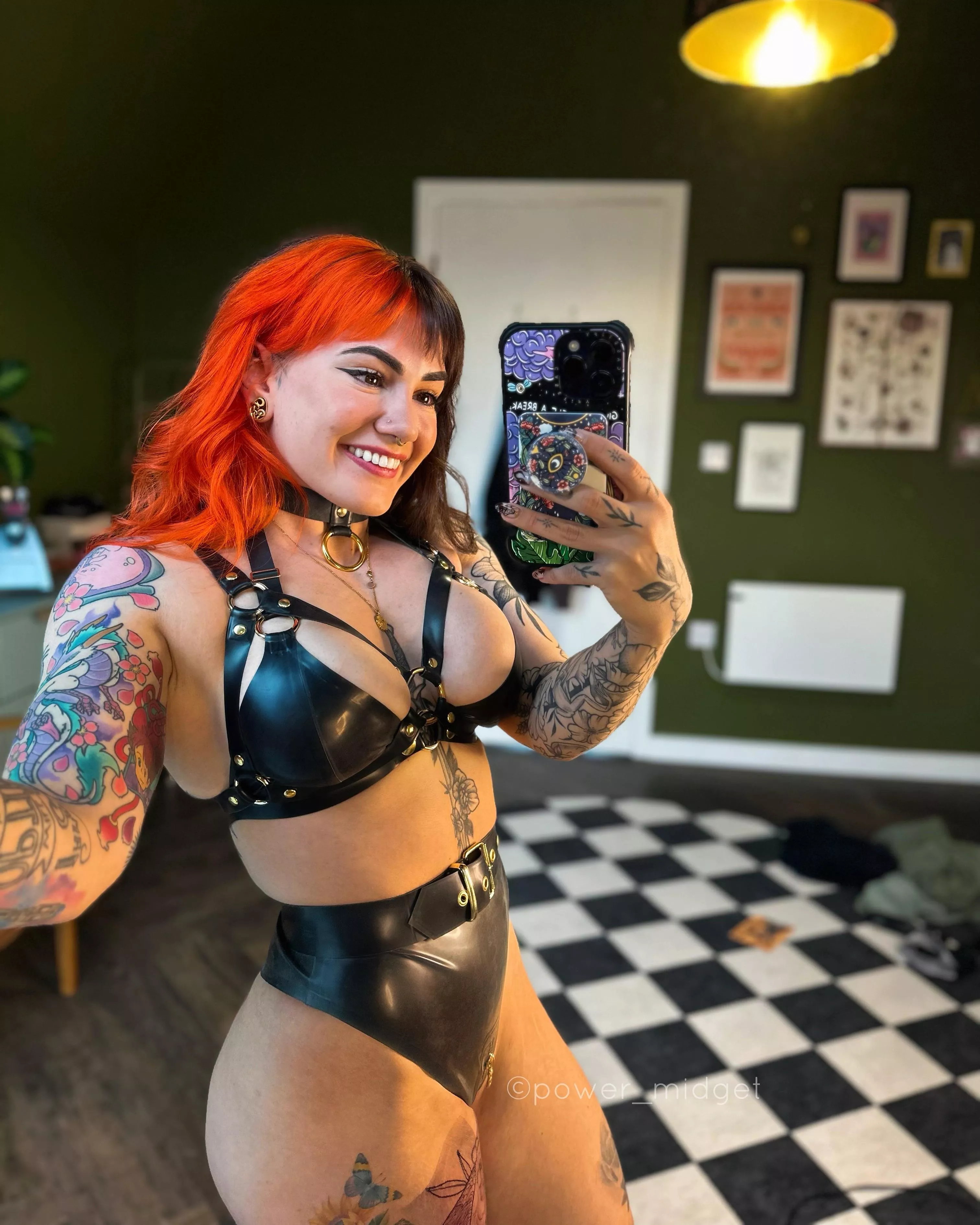 I now only ever want to wear latex 😍🖤