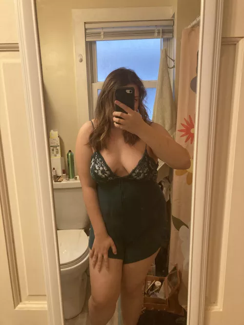 It’s rainy outside. Perfect for lounge clothes! [f]24