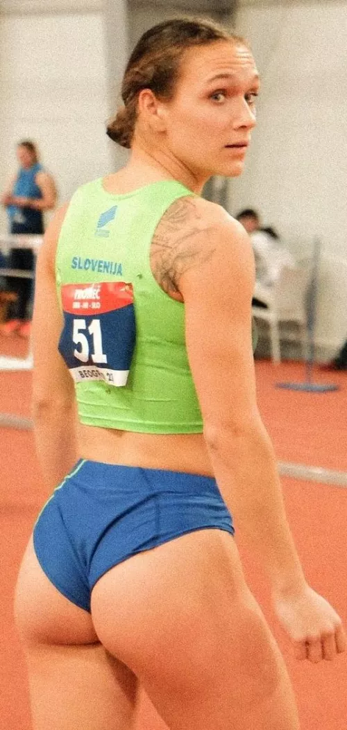 Nika Glojnaric- Slovenia hurdler