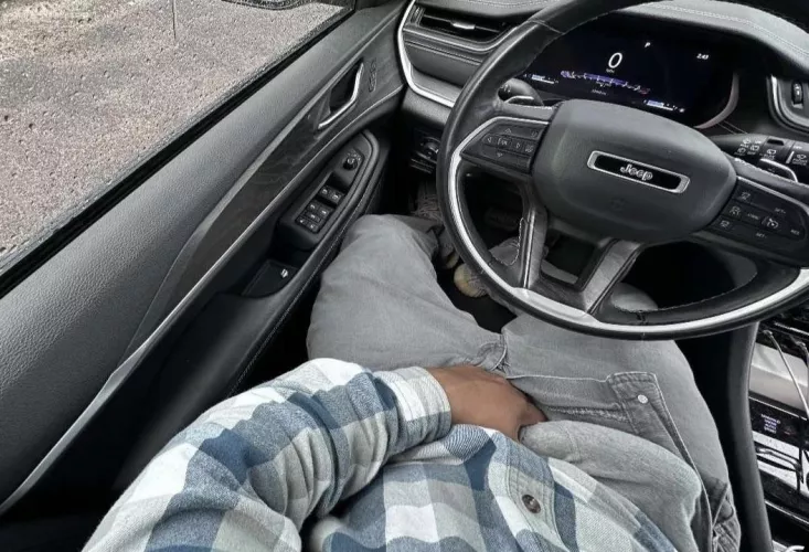 Something about being bricked up in public gets me going…. 🫣