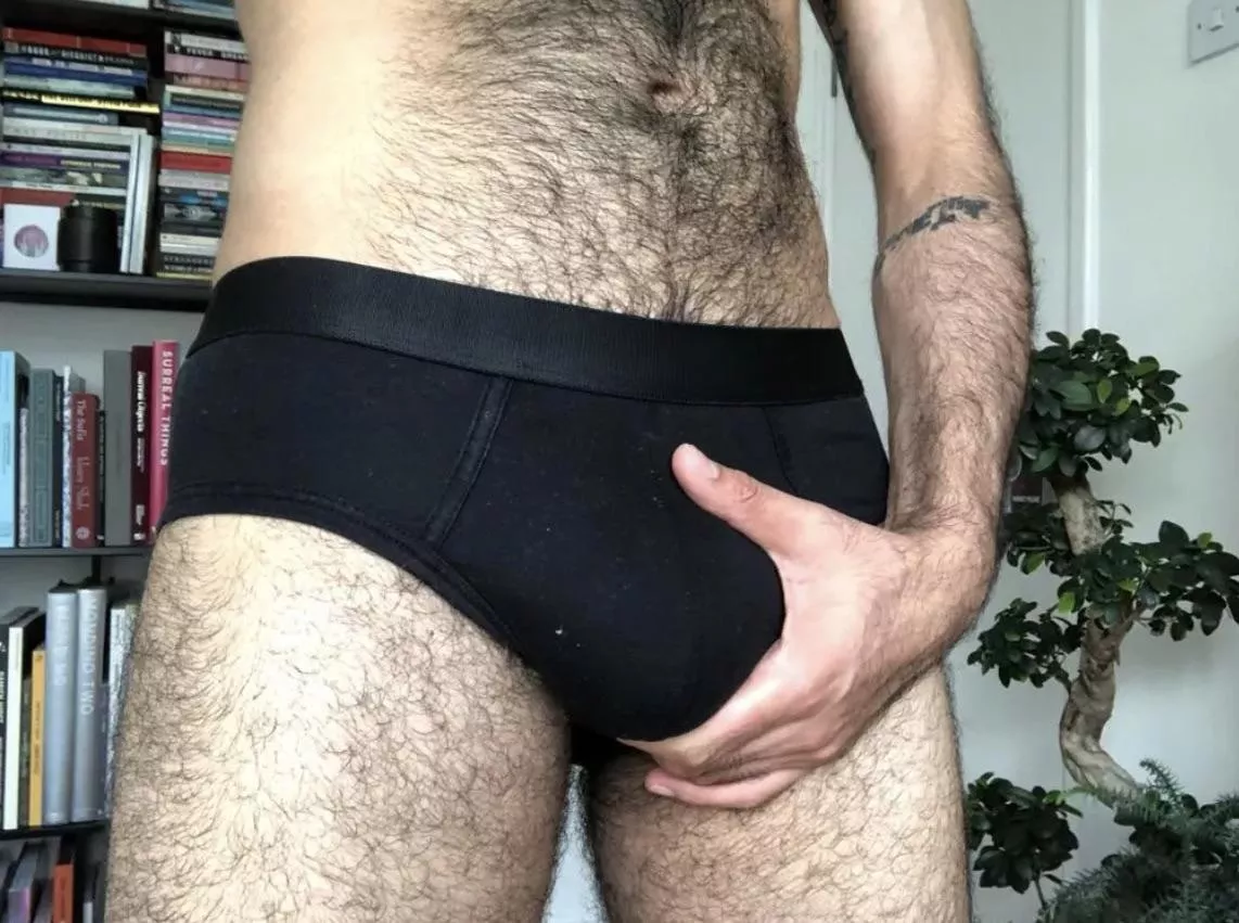 This otter is ready for some fun this weekend