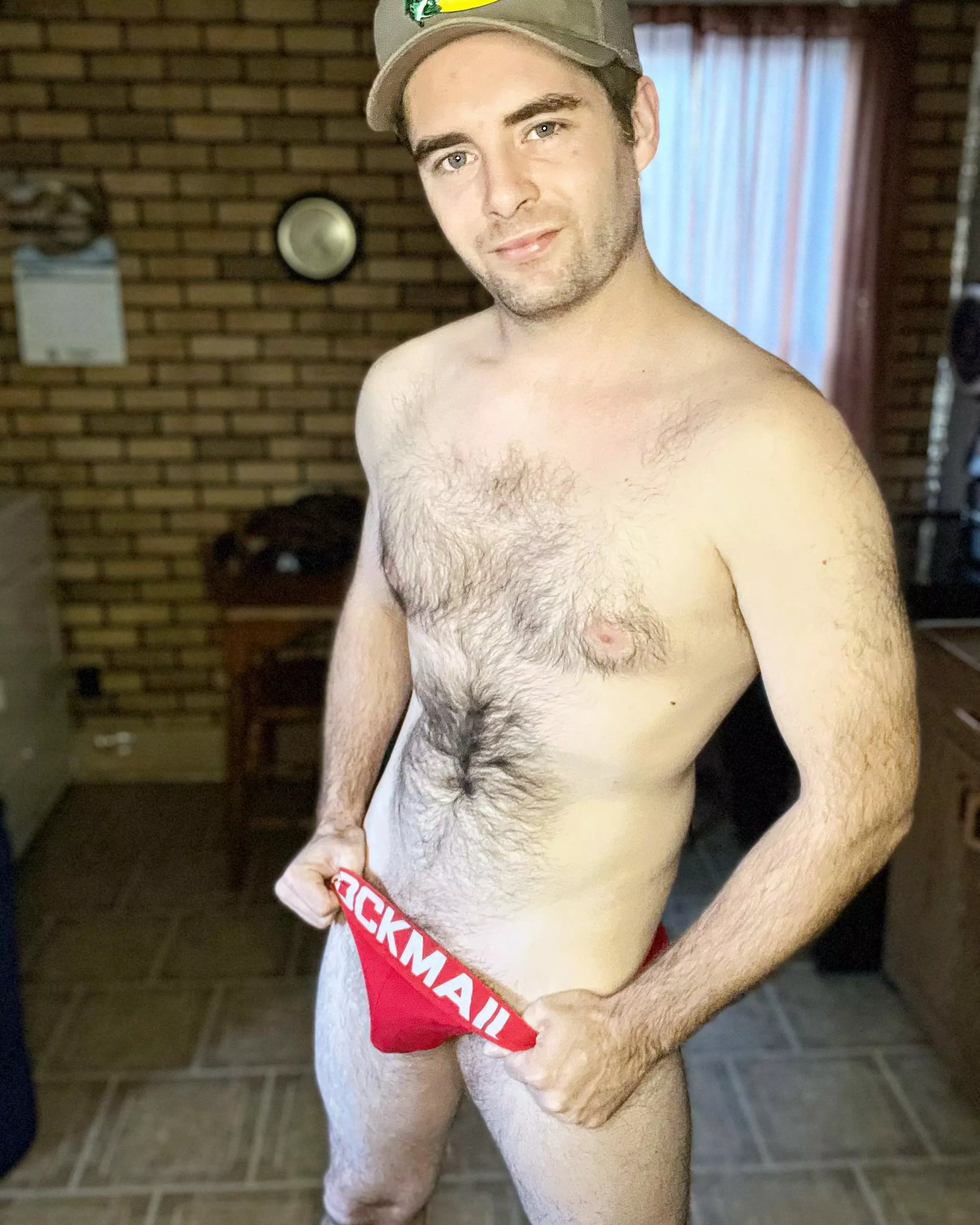 What’re you waiting for ? Come strip these off