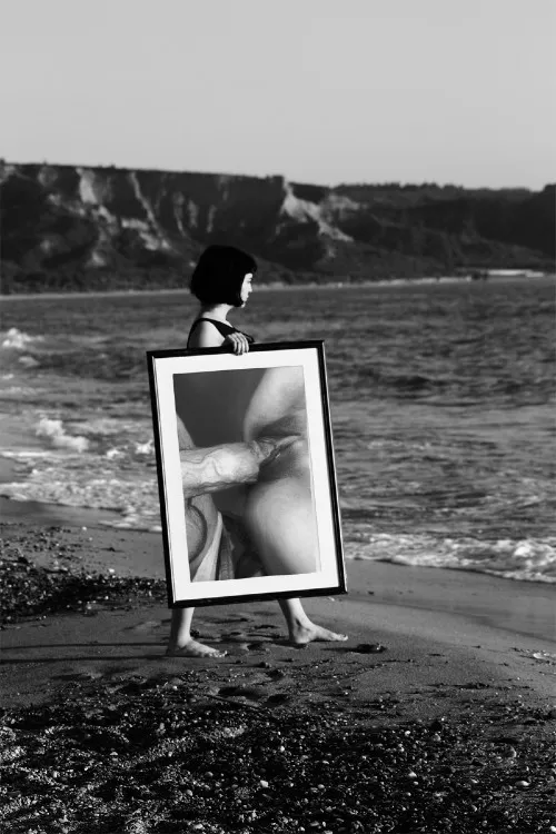 When you dare her to take the photo you made together and walk around with it. #virtualsex