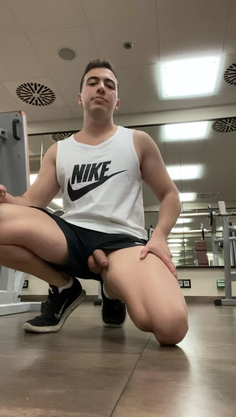 Who wants to be my gym bro?