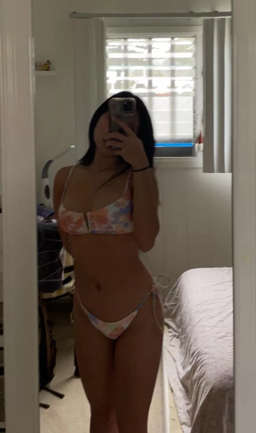 Would you take me on a beach date? ⛱️