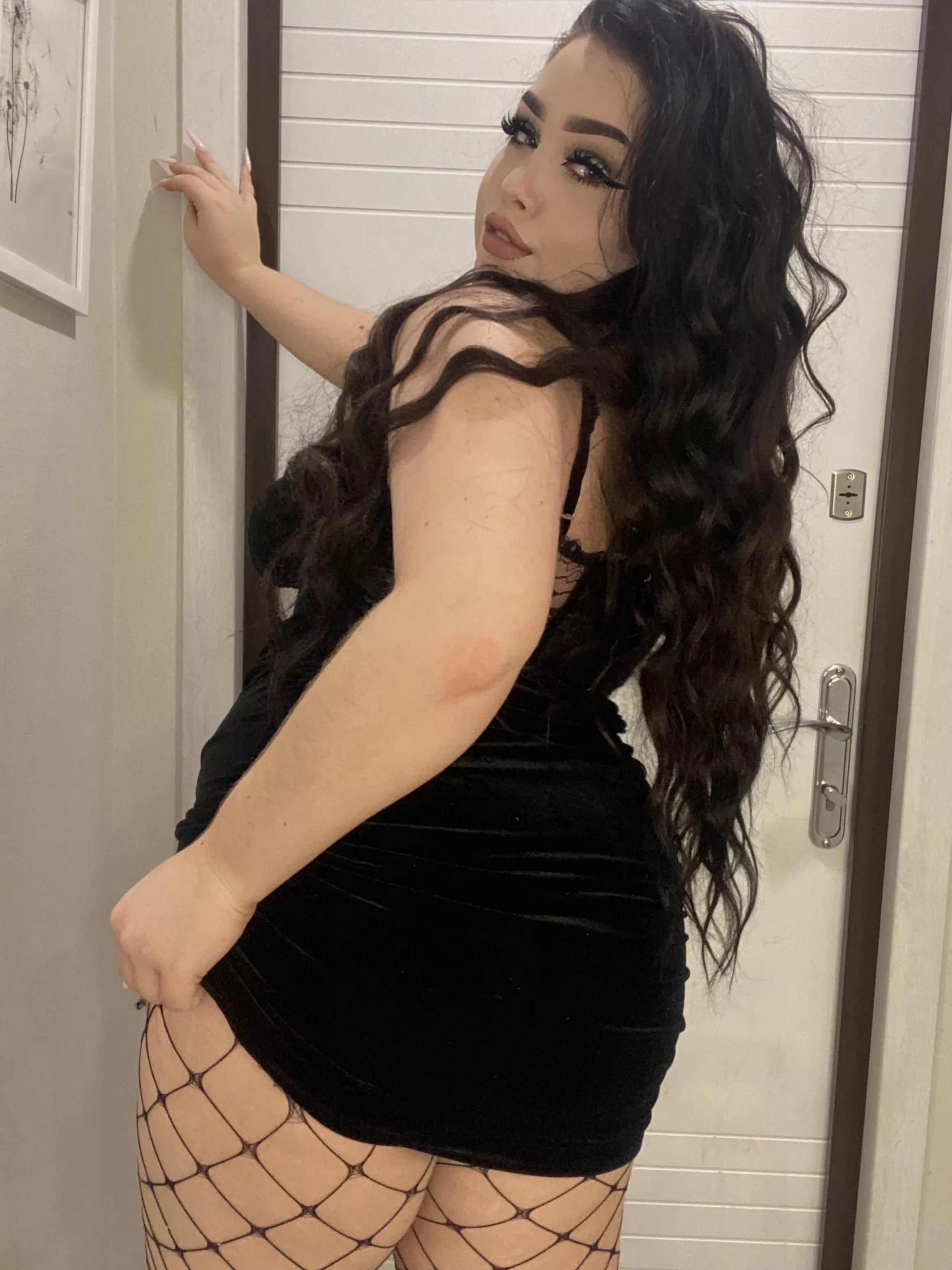 Would you take me on a date?