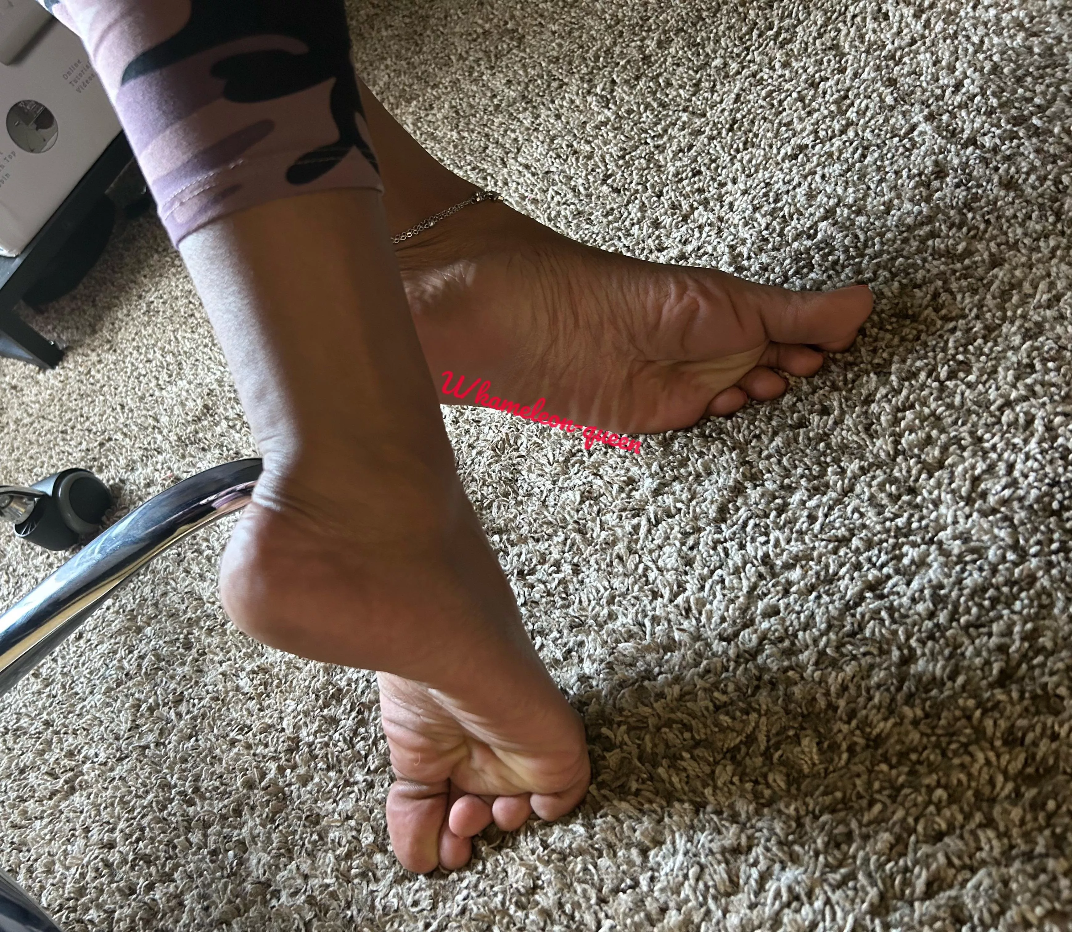You’d rather be under my desk worshipping these perfect feet