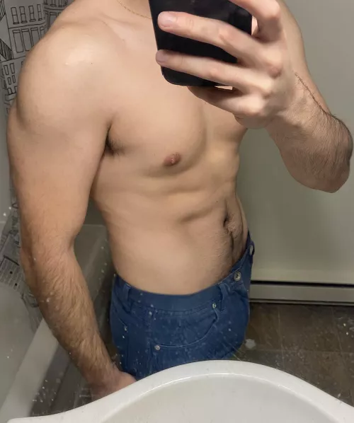 22 college bro for 18 to 26 no face. Snap: ryanchal23