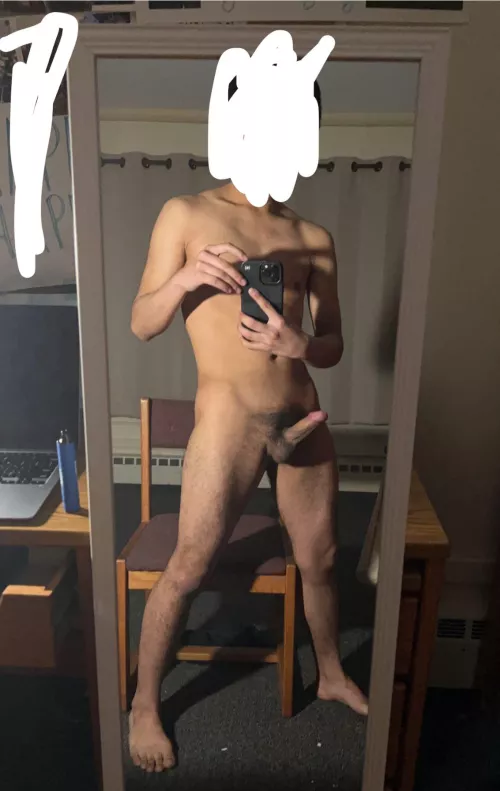 22m Latino twink looking for fit jocks sc: alonso238006
