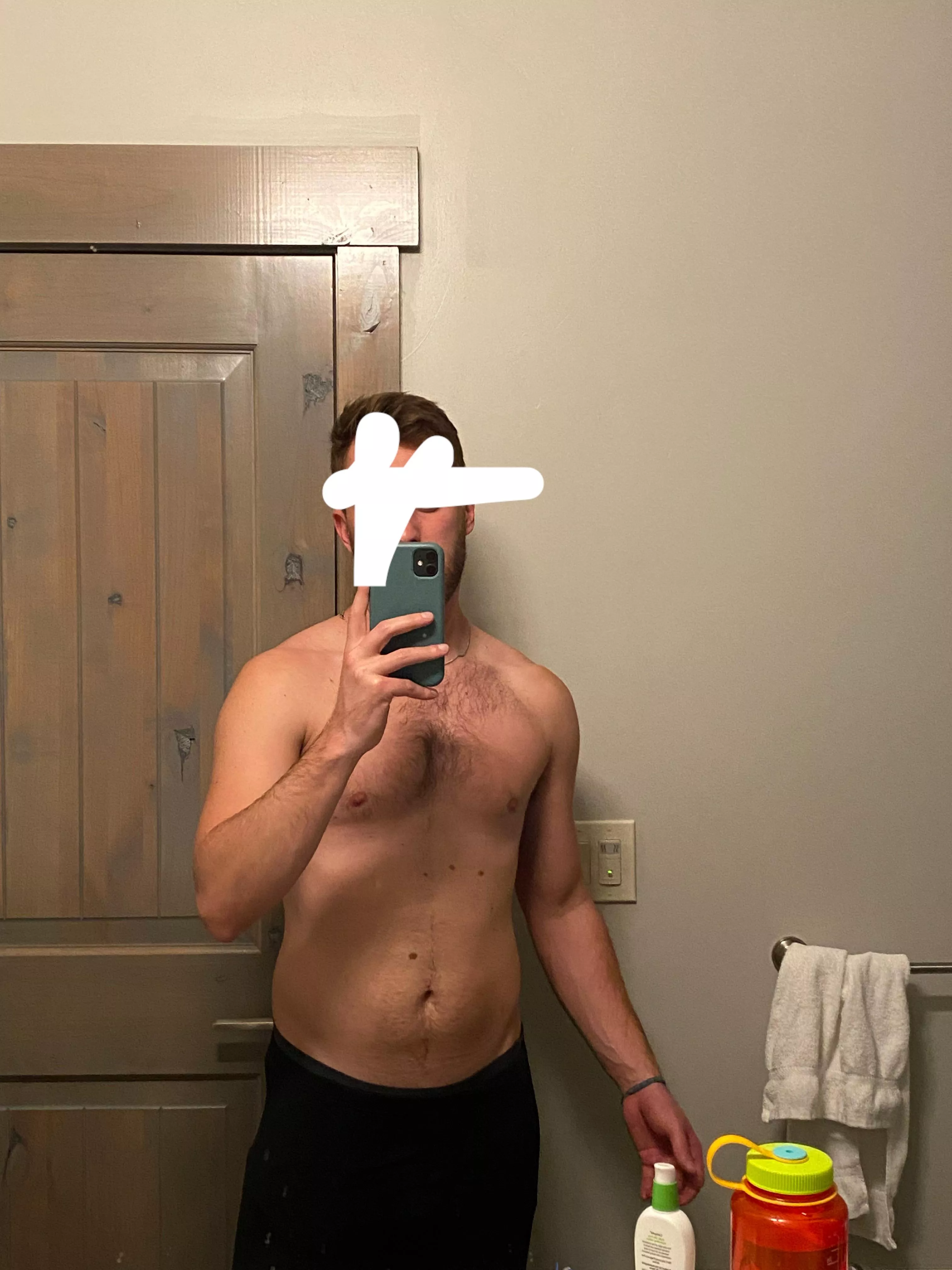 25 Big d shy straight dude. Looking to chat and maybe trade some pics. Face pics a must. Sc is username.