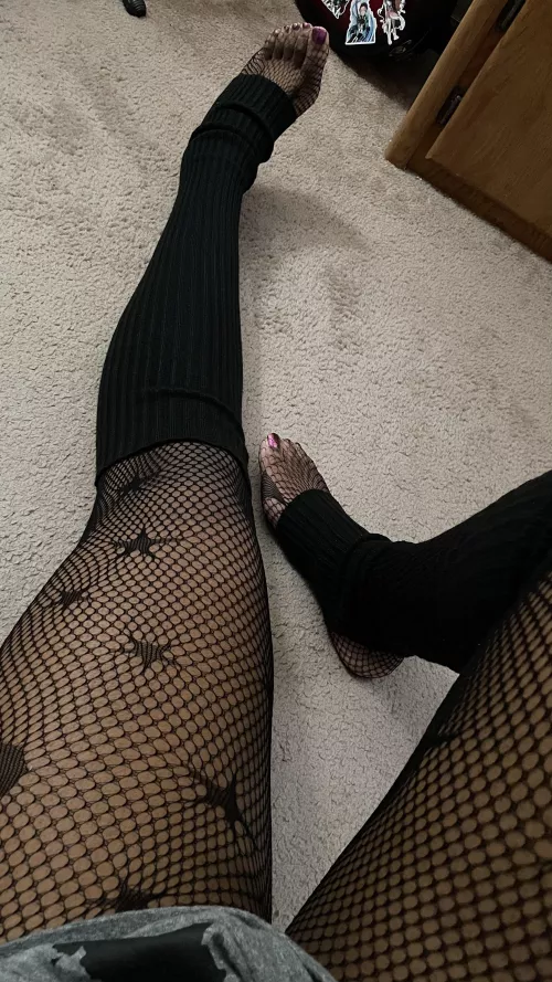 Do you find my feet pretty?