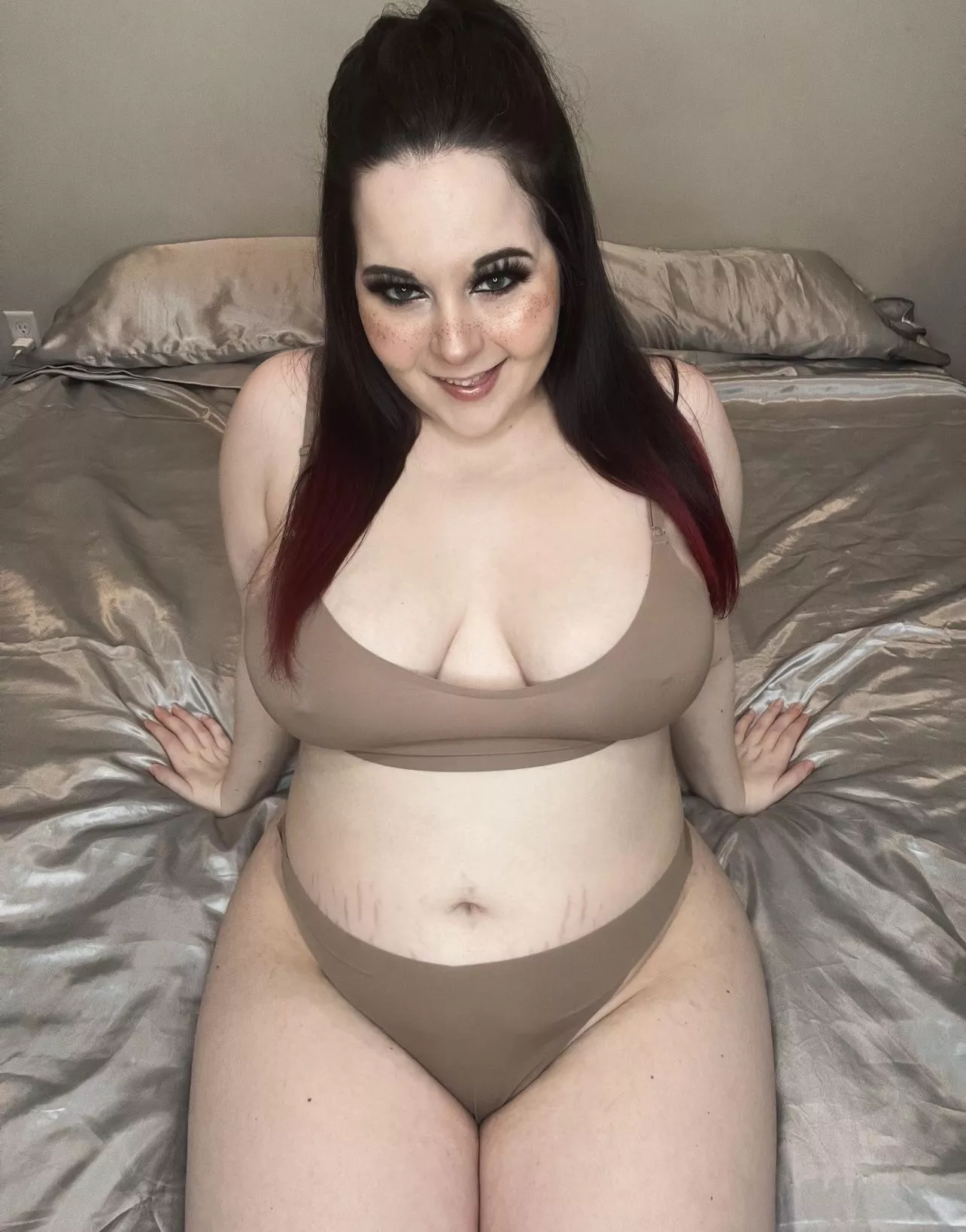 Do you like mom bods with milk filled tits?