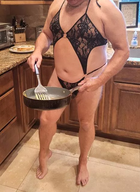 Does your sissy sub remember to wear her lingerie and make you breakfast in bed when on vacation? Mine does !! :)