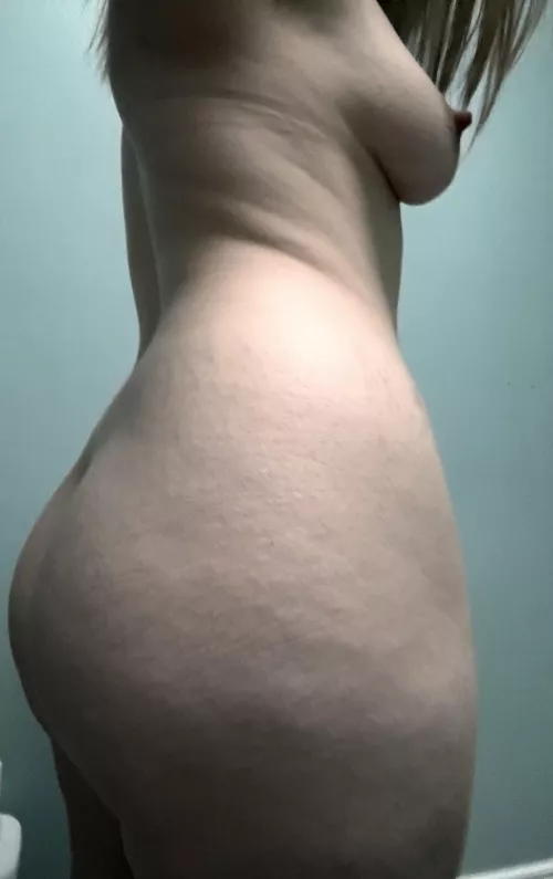 Here’s a little 🍰 for you, in celebration of my first cake day!