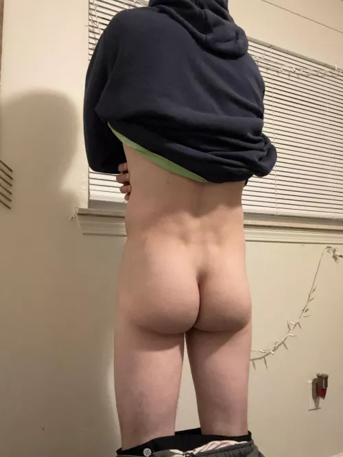 Hey guys message me for more! 👀