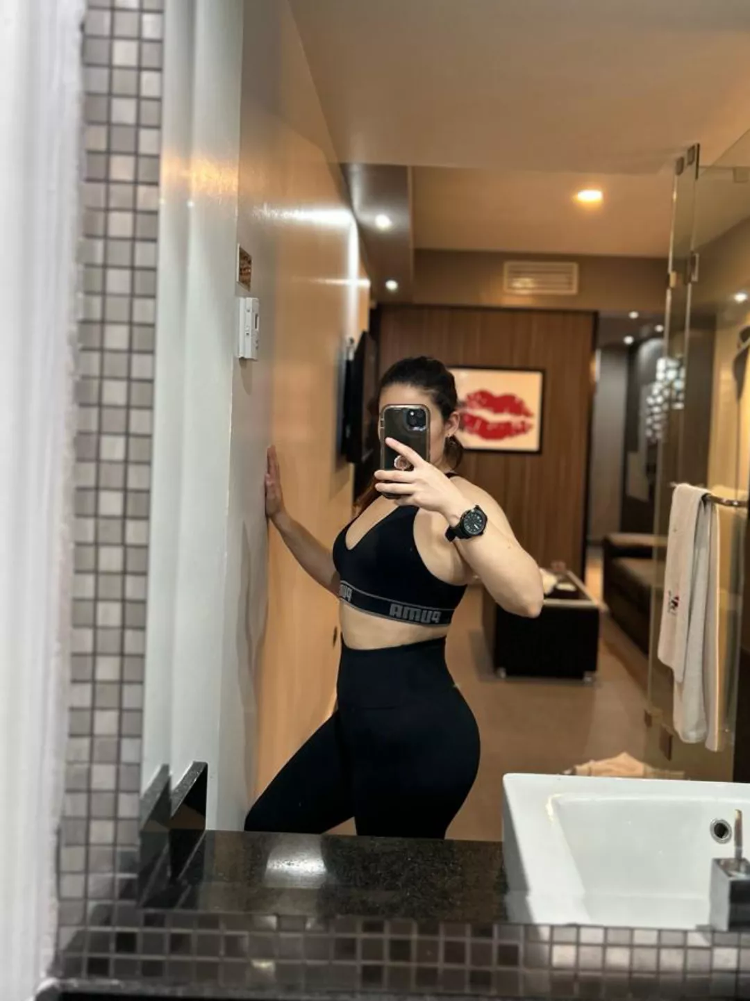 I like black leggings