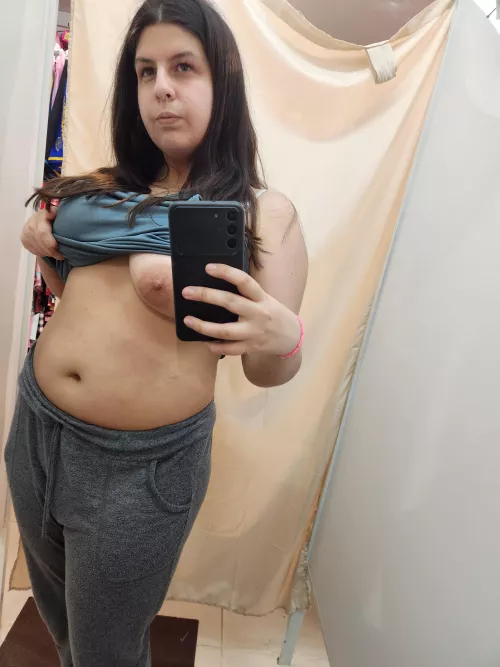 I like to see my body on a changing room