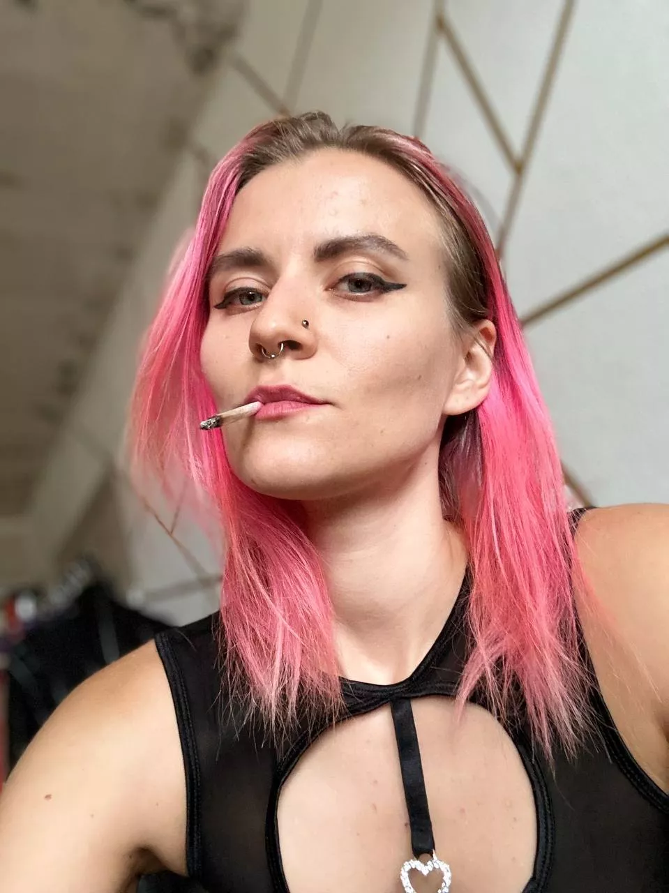 I look hot while smoking