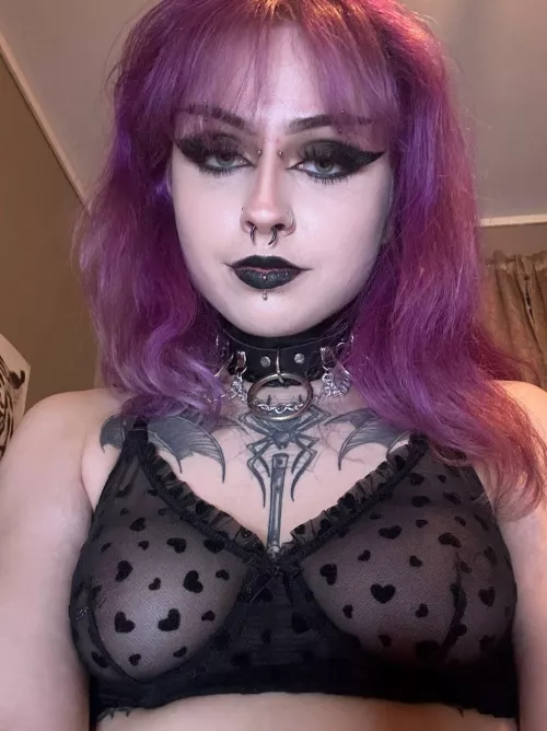 If you call me beautiful, I'll ride you <3