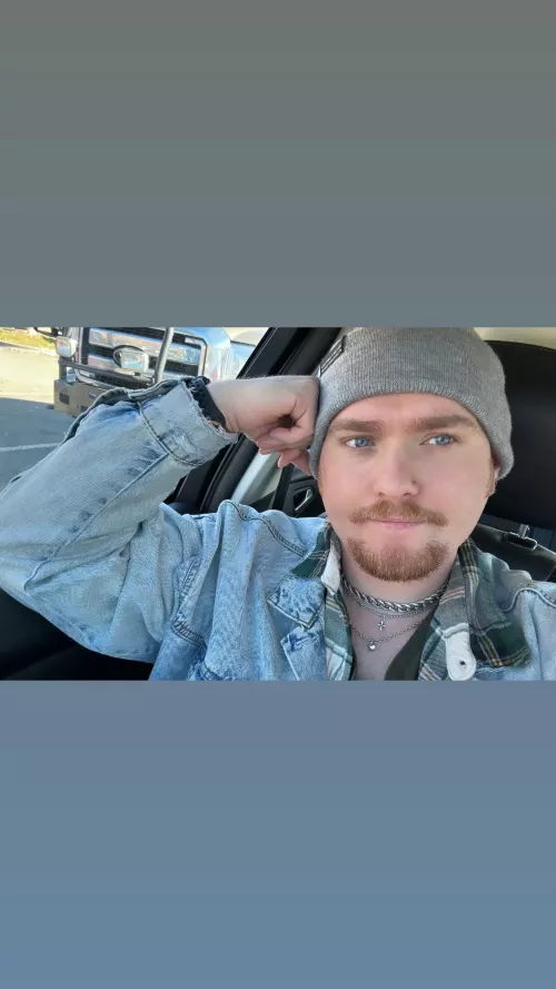 In case nobody tells you happy Friday ☺️