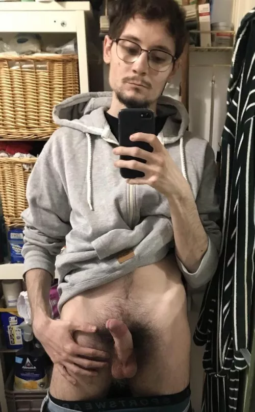 Looking for some buddies. Bottoms would be nice, my DM’s are open