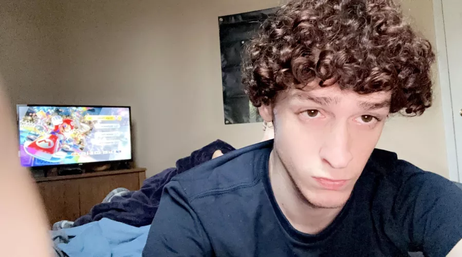 MarioKart anyone?plz i need friends 😸