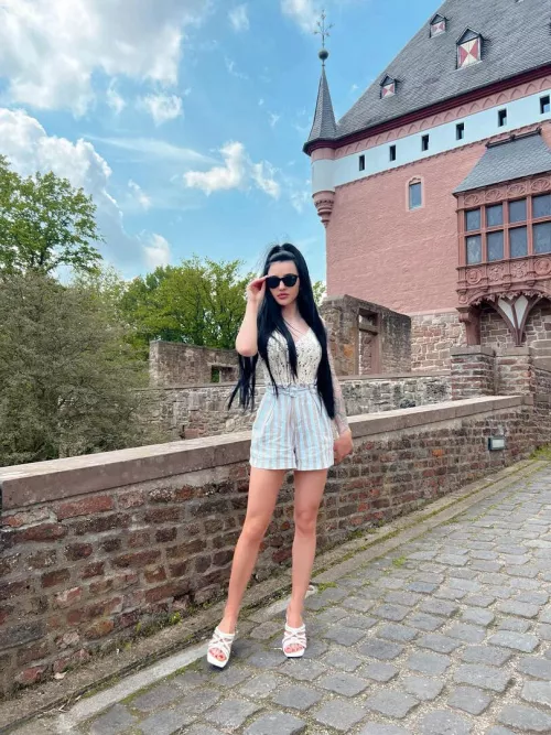 My body is made for your eyes