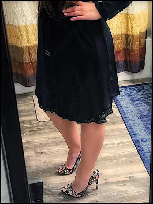 New floral pattern 💐 (Jessica Simpson’s)