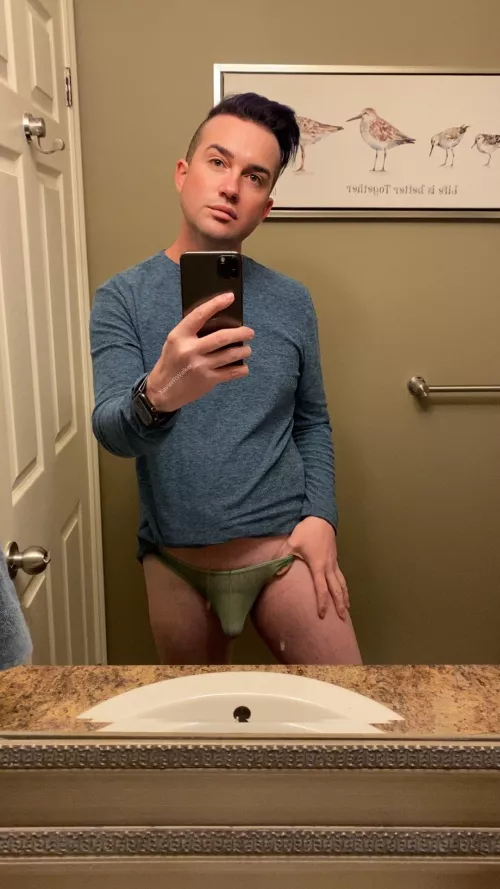 (NSFW) I was told blue and green should never be seen 😂.