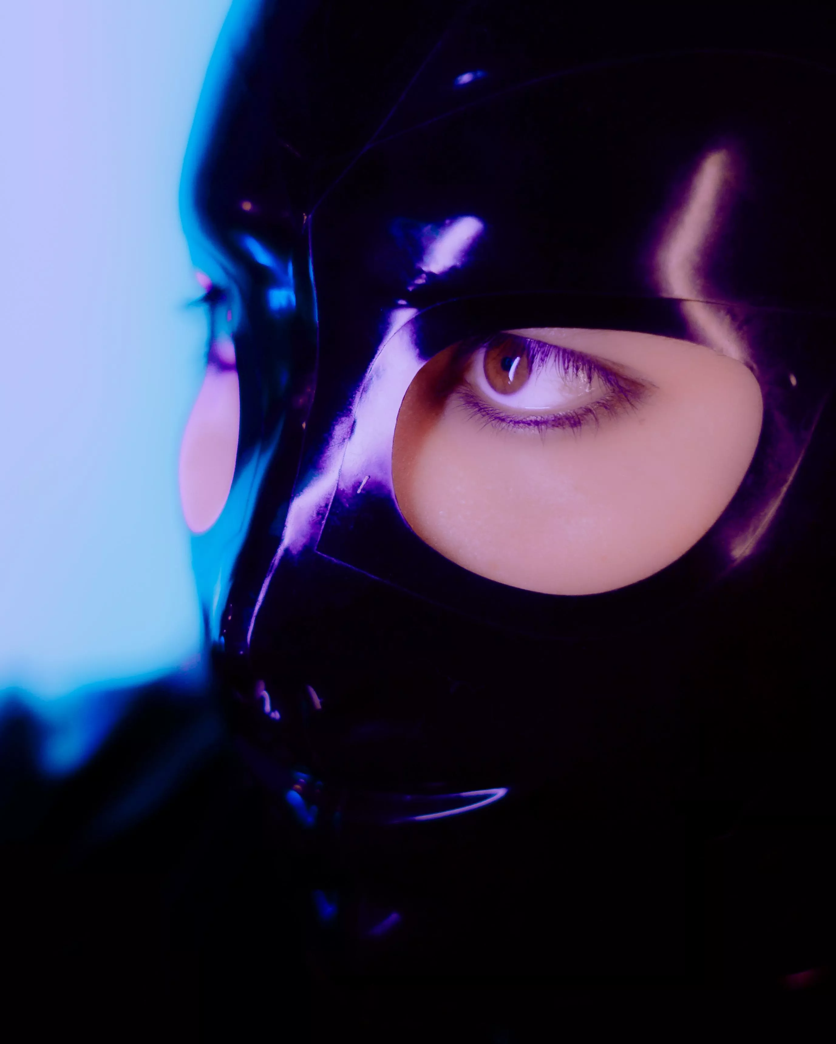 Perfect eyes and hood combo